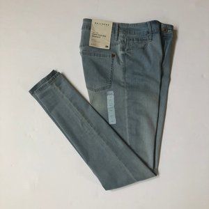 Bullhead Faded Blue Super High Rise Skinniest Juniors size 9Jeans  NWT
